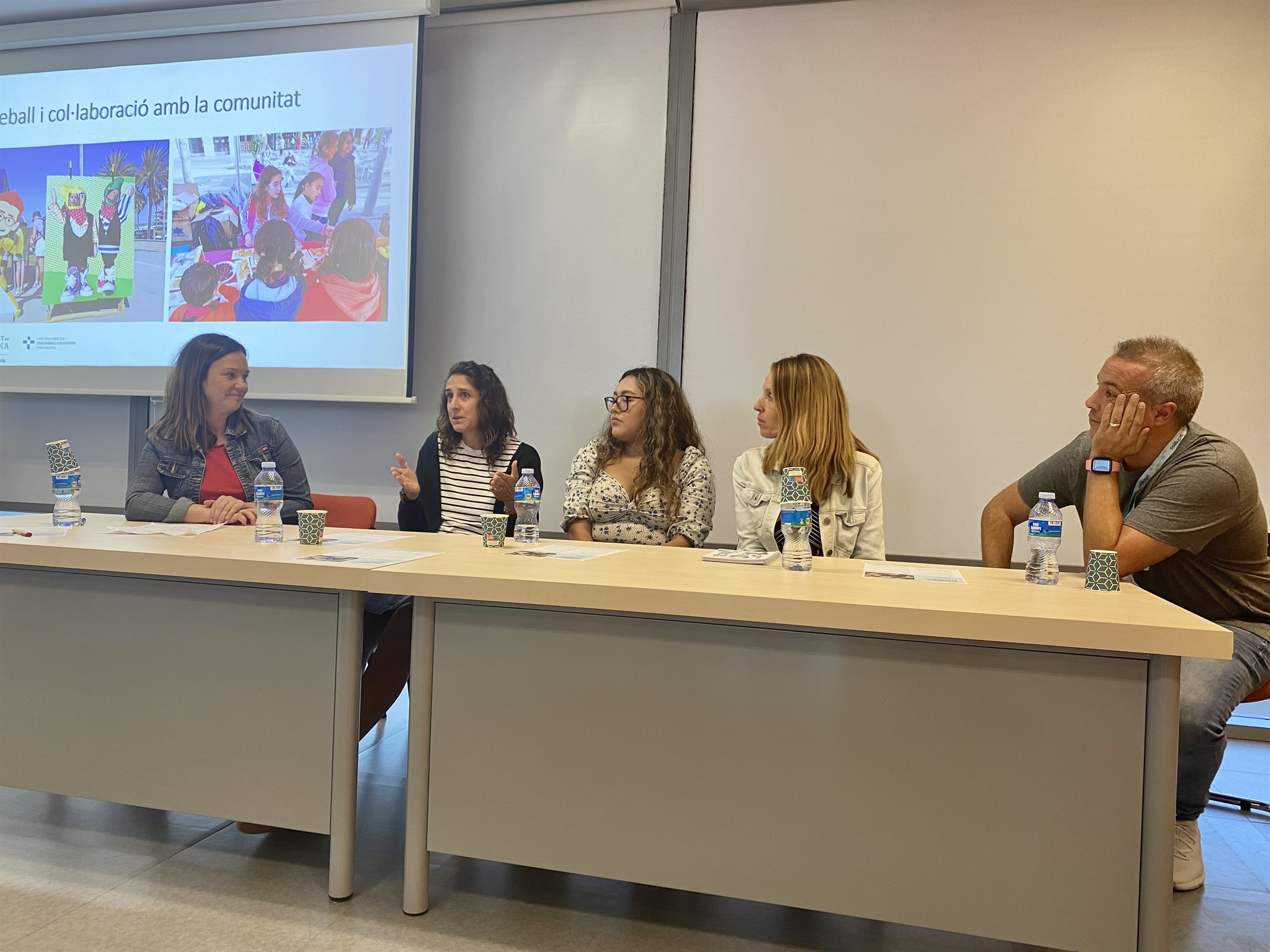 La importància de la contribució de les infermeres a la salut comunitària i els nous projectes de caràcter social, protagonistes de la Càtedra d’Infermeria UB-COIB