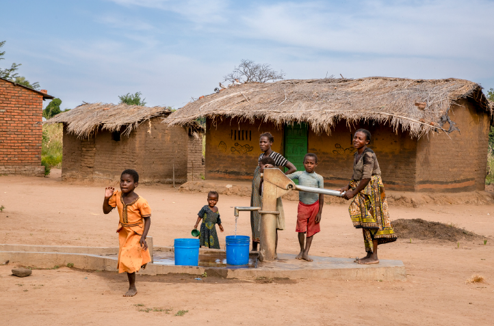 En vuestra piel”, una exposició fotogràfica sobre el compromís sanitari de Dermalawi a Malawi