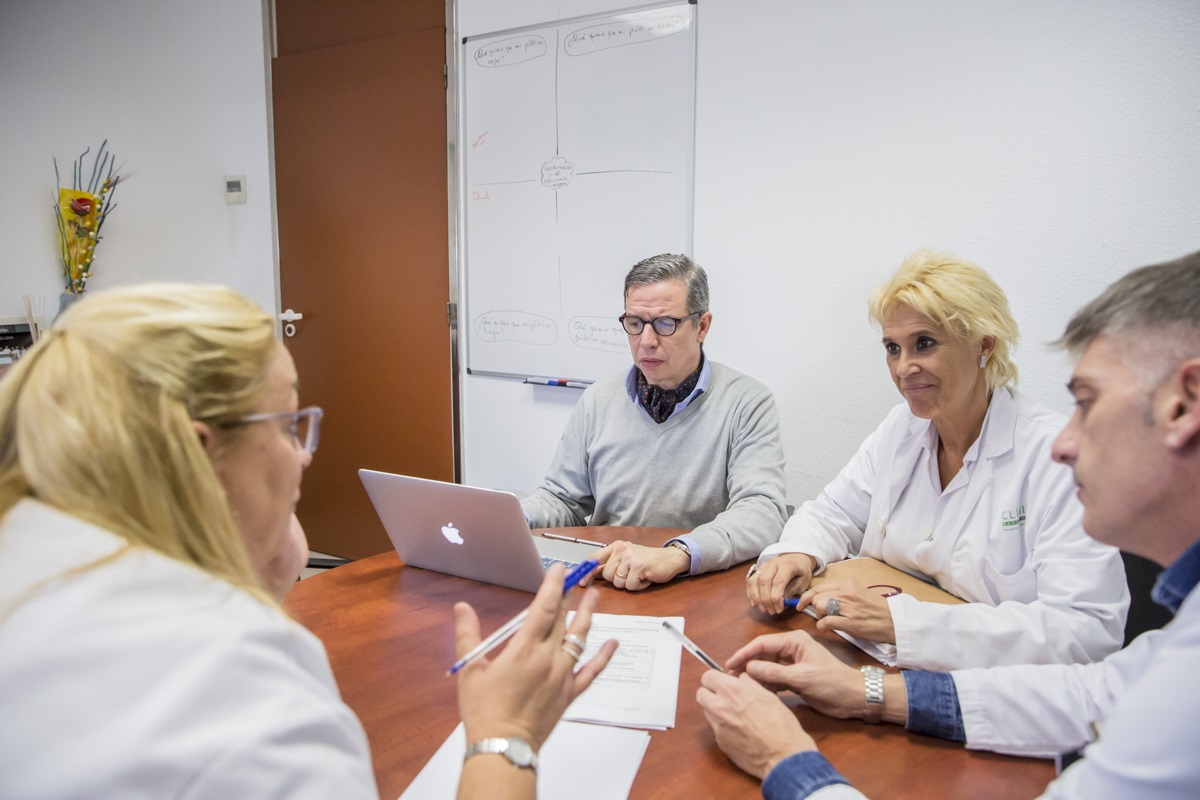 COMUNICAT EL CONSELL DE COL·LEGIS D'INFERMERES I INFERMERS  DE CATALUNYA, ELS COL·LEGIS PROFESSIONALS PROVINCIALS  I LES SOCIETATS CIENTÍFIQUES RECLAMEN PARTICIPAR EN  LA DEFINICIÓ DEL MODEL D'ATENCIÓ SANITÀRIA  ALS CENTRES EDUCATIUS DE CATALUNYA