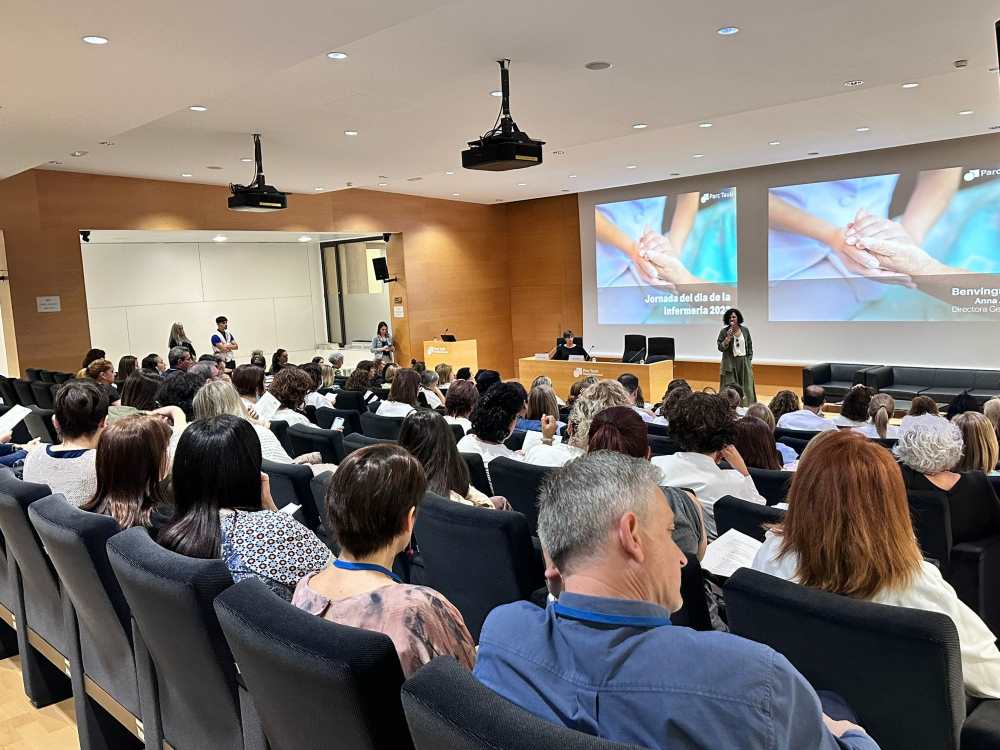 Les infermeres del Vallès Occidental posen en valor la diversitat de la professió en el seu dia internacional