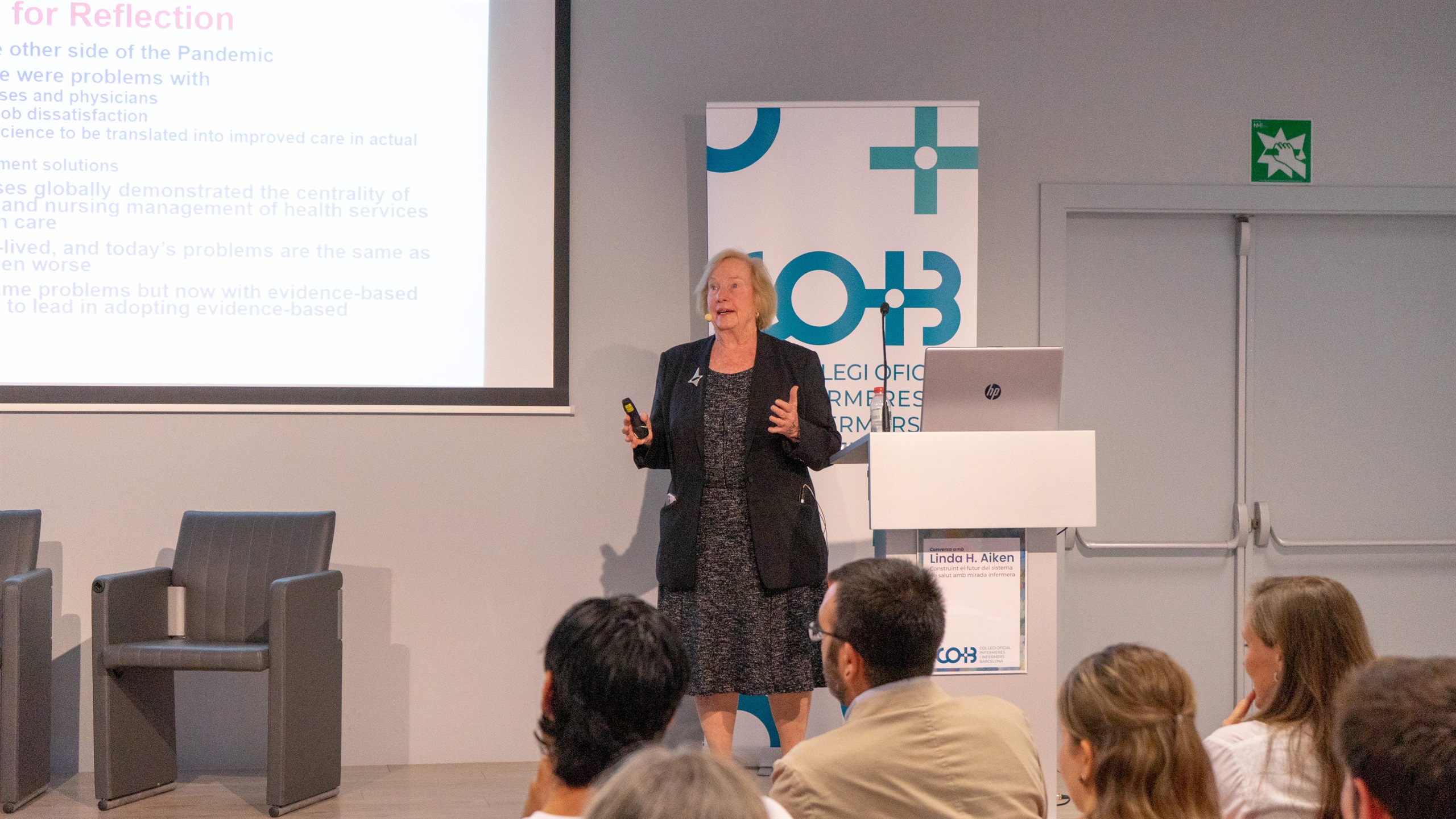 Linda H. Aiken protagonitza una jornada sobre lideratge infermer, evidència i polítiques de salut