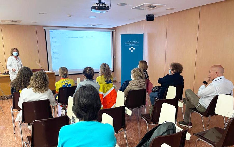 Les infermeres del Berguedà comparteixen experiències professionals per celebrar el seu dia internacional
