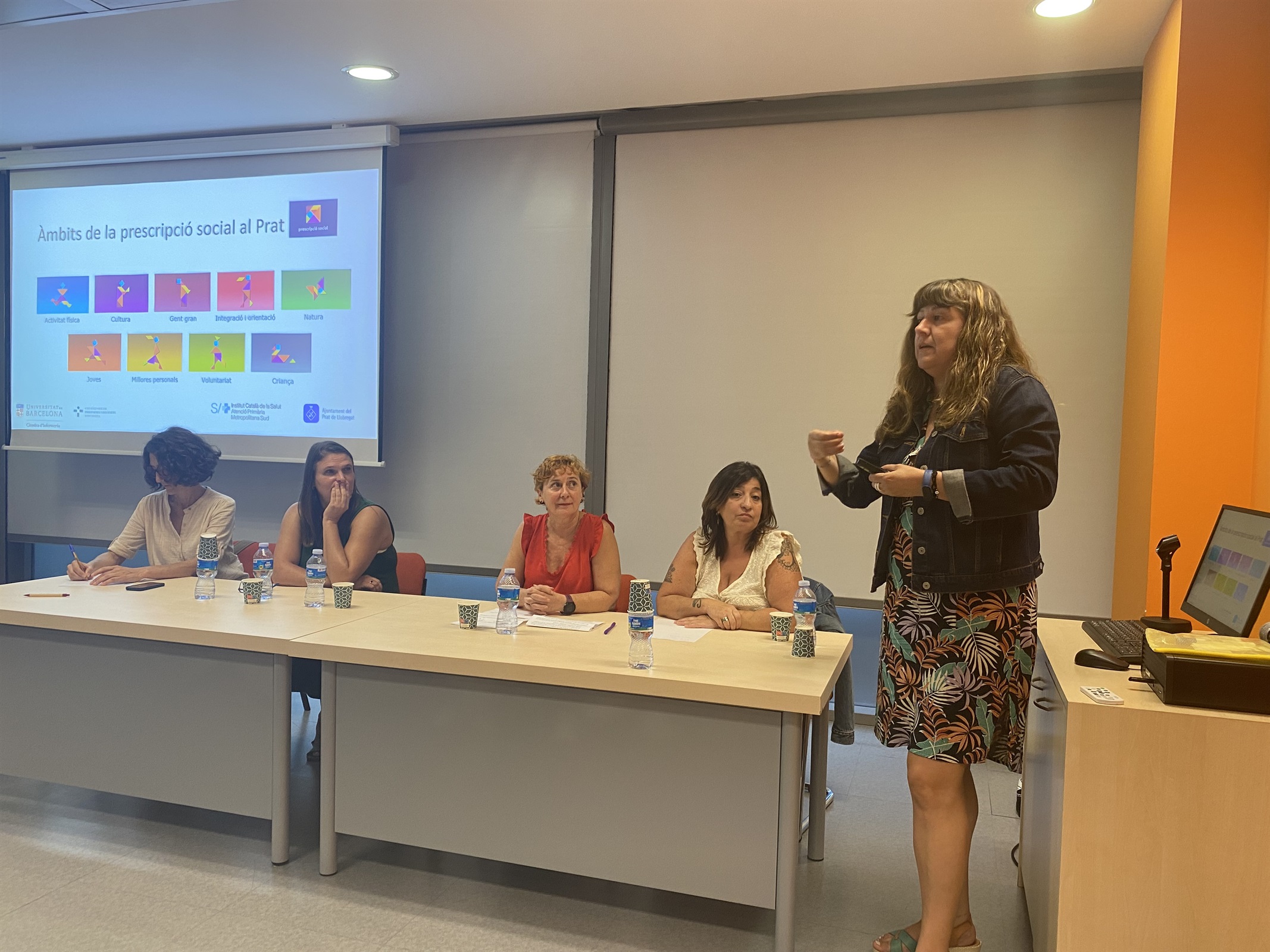 La importància de la contribució de les infermeres a la salut comunitària i els nous projectes de caràcter social, protagonistes de la Càtedra d’Infermeria UB-COIB