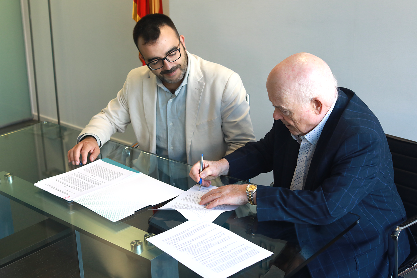 El COIB i Caixa Enginyers signen un conveni de col·laboració per oferir serveis i productes personalitzats per infermeres