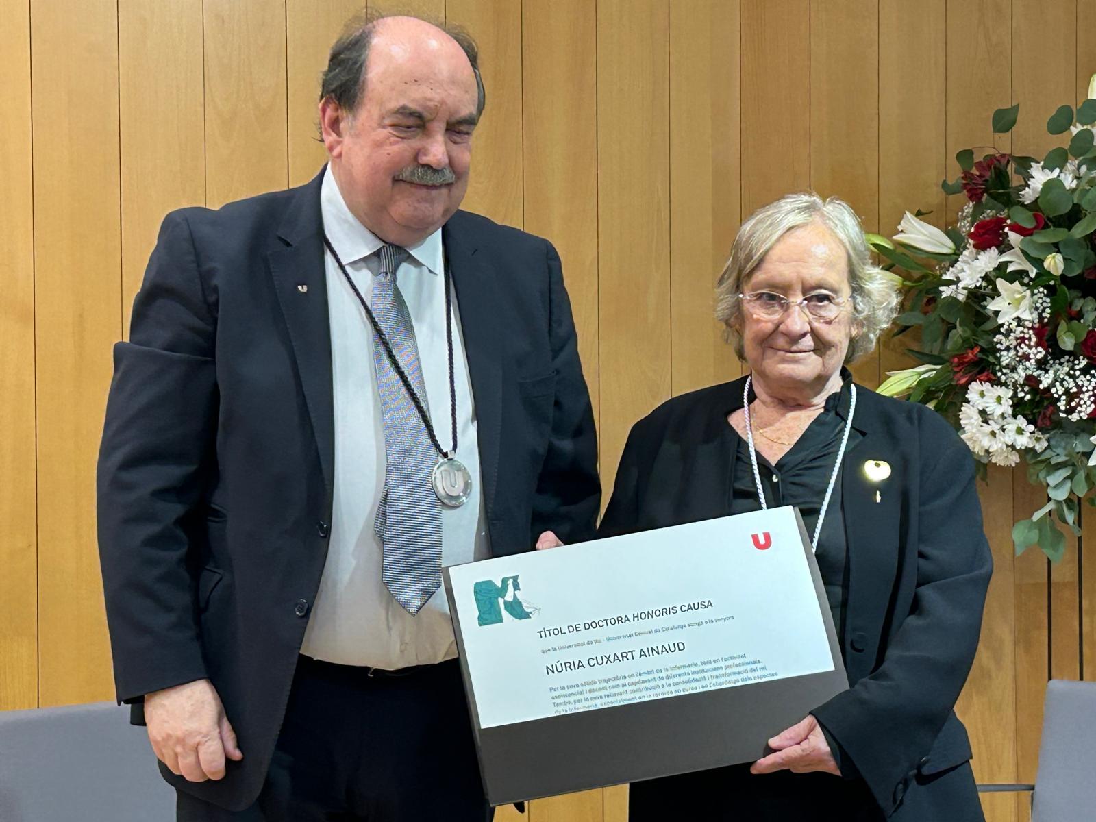Homenatge a la Dra. Núria Cuxart Ainaud, primera infermera investida doctora honoris causa per una universitat catalana